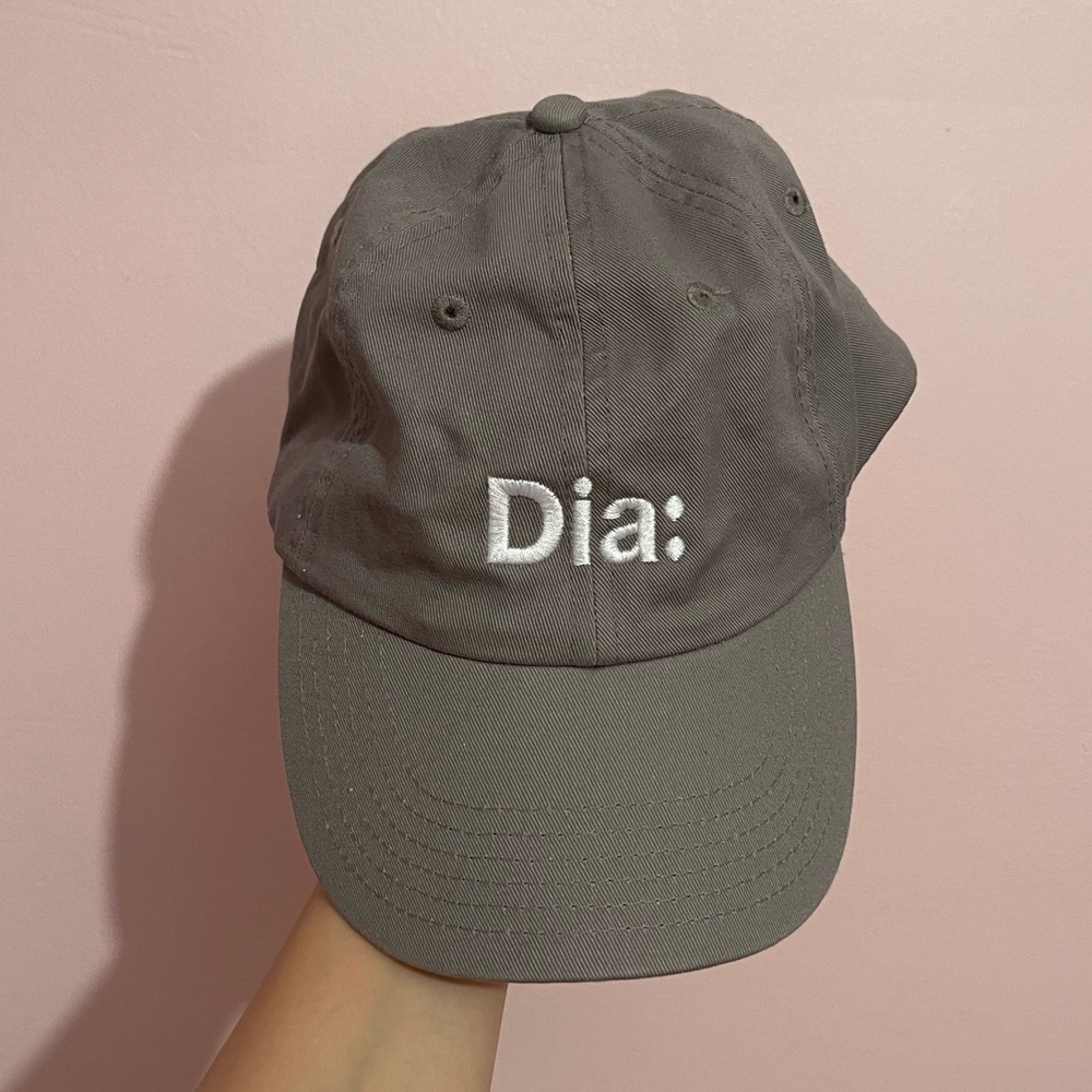 Grey Dia Hat
